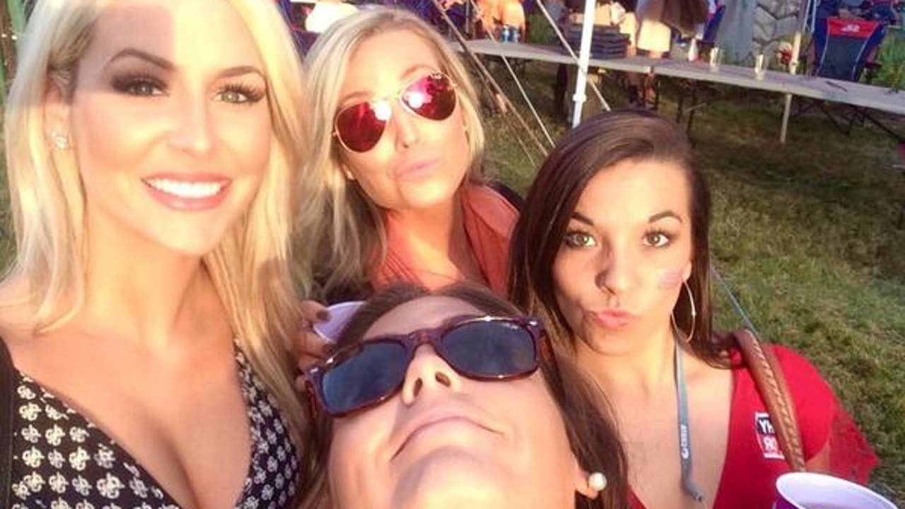Bo Wallace's Hot Hairstylist Becomes Internet Famous